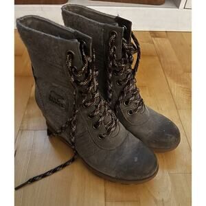 NWOT Sorel Joan Of Arctic Lexie Wedge Grey Brown 9.5